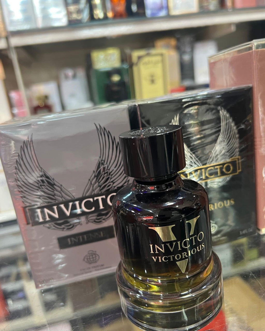 Invicto Victorious, flacon présenté en boutique